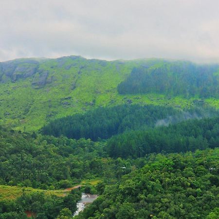 The Kissing Mountains Hotel Vagamon Exterior photo